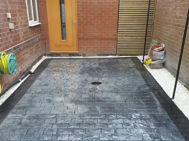 imprinted-concrete-driveways (3)-kireth-ai-2